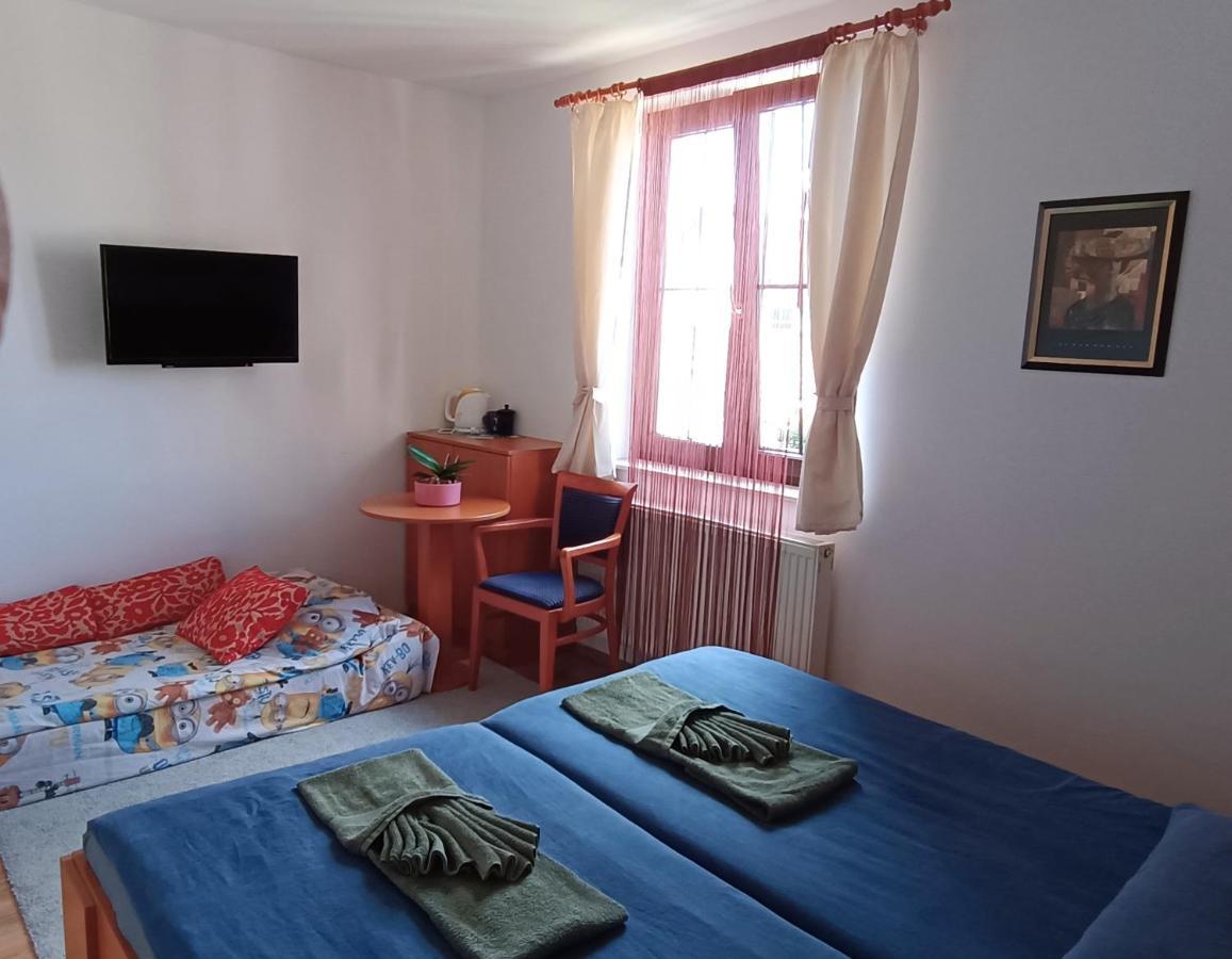 Pension Orbis Mariánské Lázně Εξωτερικό φωτογραφία